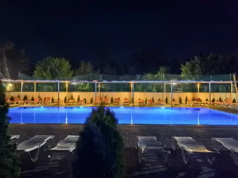 Бассейн